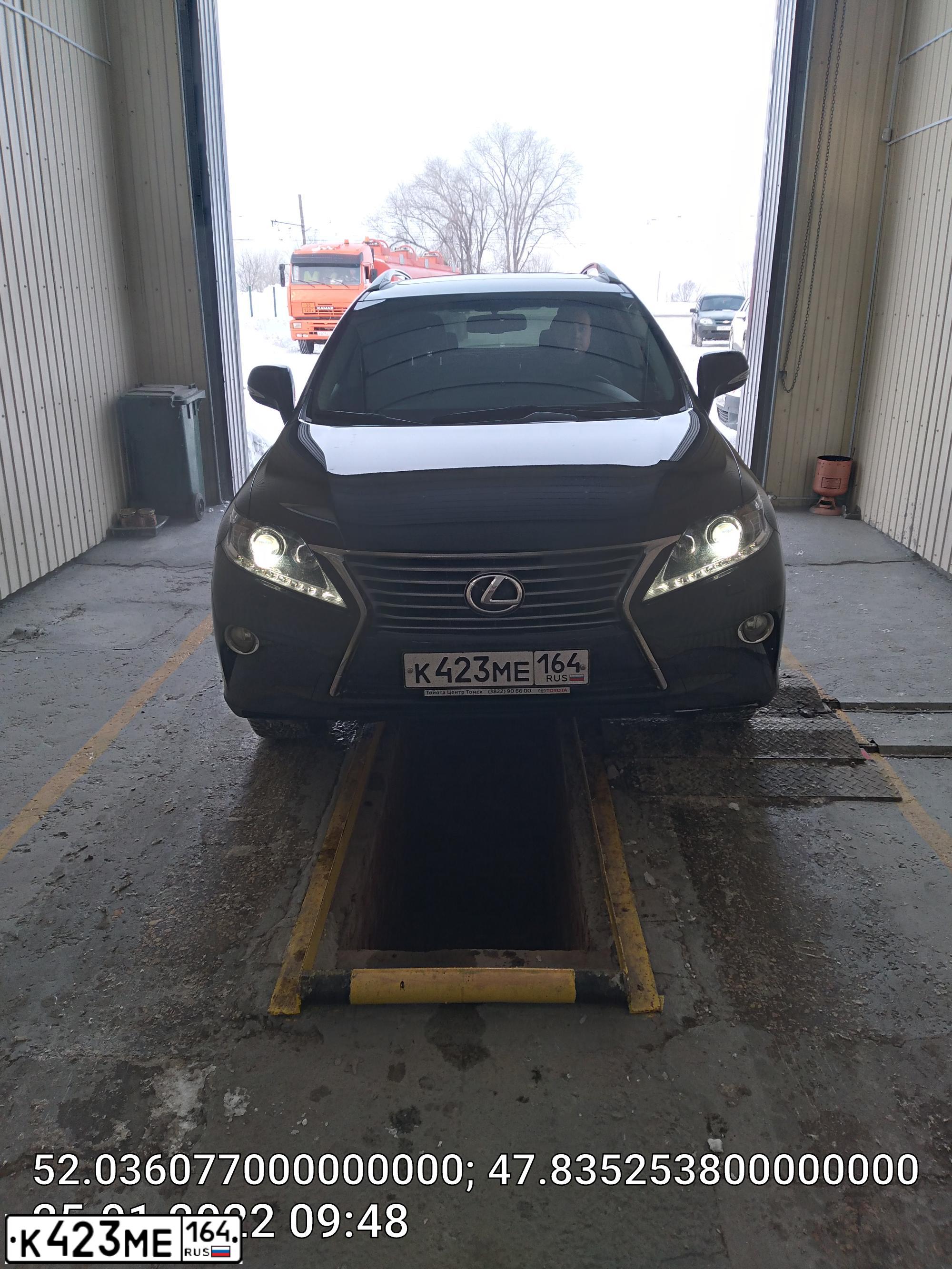 Фото автомобиля LEXUS RX, 2013 — госномер А222ВЕ64. Цвет: ЧЕРНЫЙ