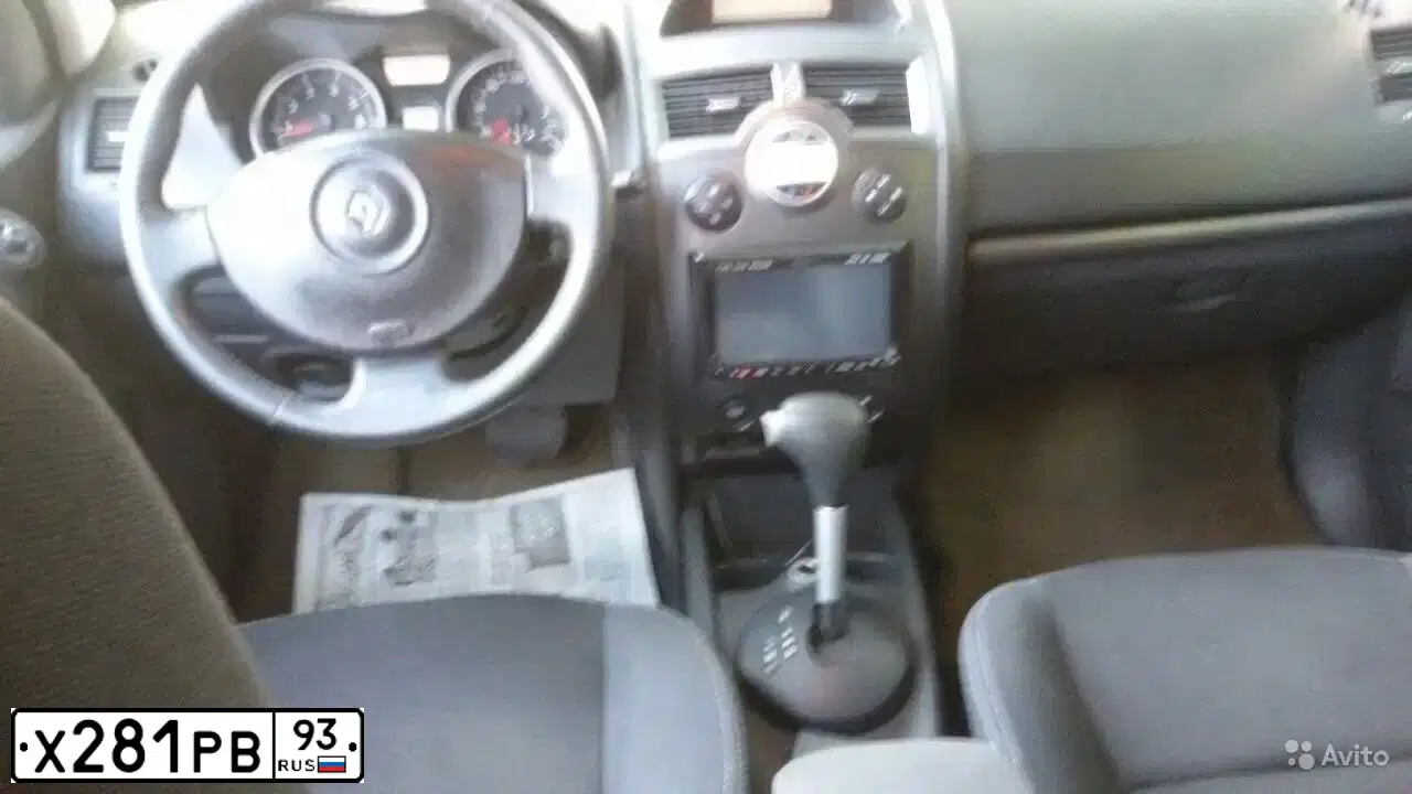 Фото автомобиля RENAULT MEGANE, 2008 — госномер М695КН82. Цвет: БЕЖЕВЫЙ