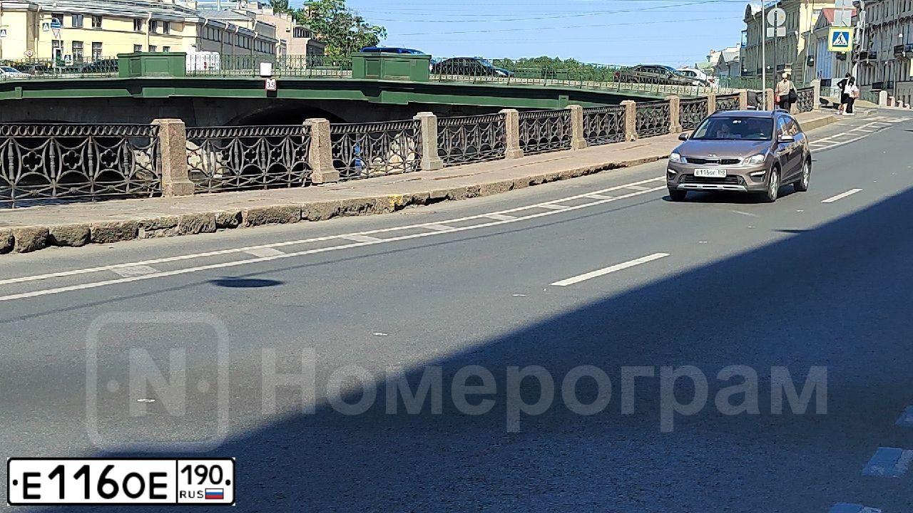 Фото автомобиля CHEVROLET REZZO, 2007 — госномер Е116ОЕ190. Цвет: КРАСНЫЙ ТЕМНЫЙ