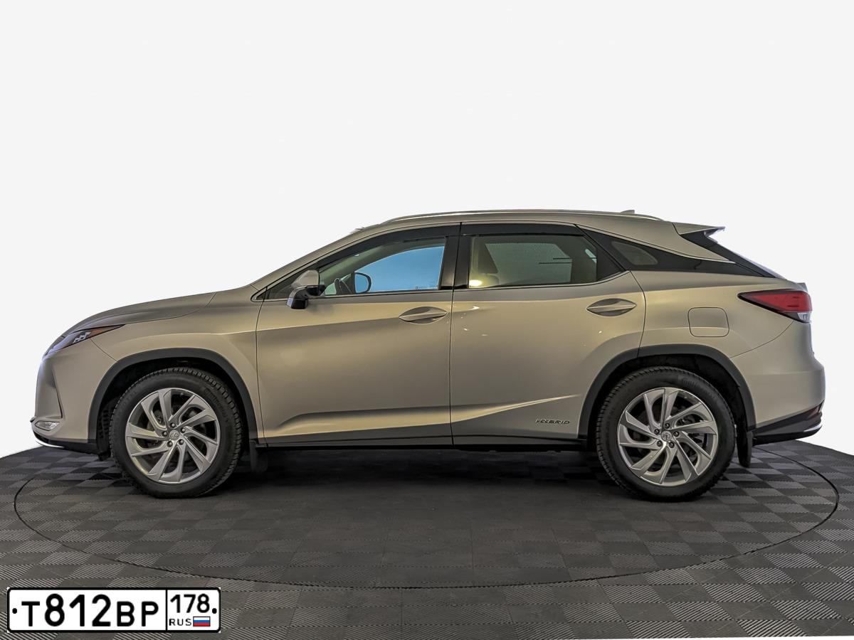 Фото автомобиля LEXUS RX, 2020 — госномер В070АМ790. Цвет: БЕЖЕВЫЙ
