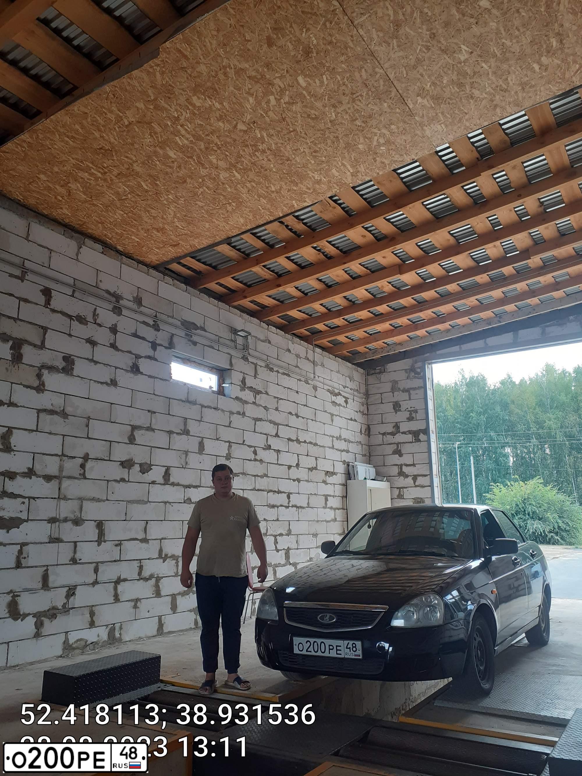 Фото автомобиля LADA 2170 PRIORA, 2007 — госномер О200РЕ48. Цвет: СИНЕ-ЧЕРНЫЙ