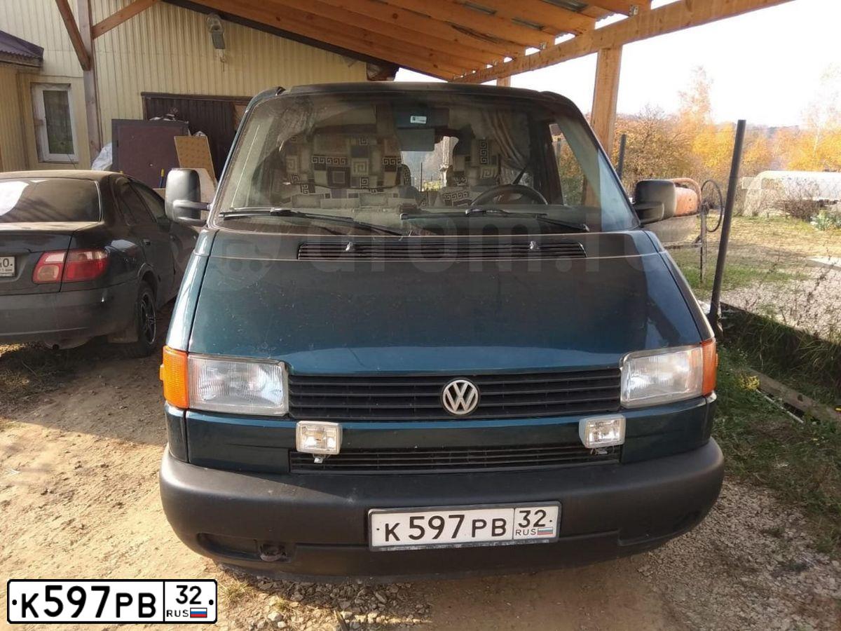 Фото автомобиля VOLKSWAGEN TRANSPORTER, 1996 — госномер О734СР40. Цвет: Сине-зеленый