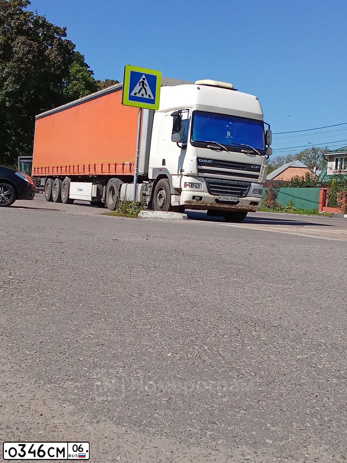 Фото автомобиля DAF CF 85 FT /4X2/, 2008 — госномер О346СМ06. Цвет: Белый