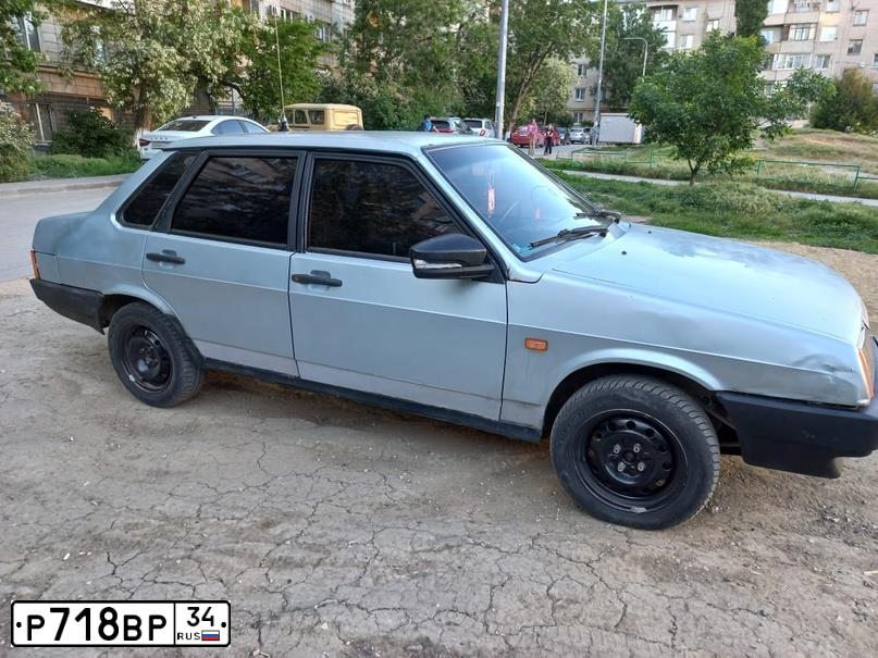 Фото автомобиля LADA 2109 SAMARA, 2001 — госномер Р718ВР34. Цвет: СЕРЕБРИСТО ГОЛУБОЙ