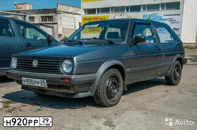 Фото автомобиля ФОЛЬКСВАГЕН ГОЛЬФ, 1987 — госномер О590АЕ29. Цвет: СЕРЫЙ