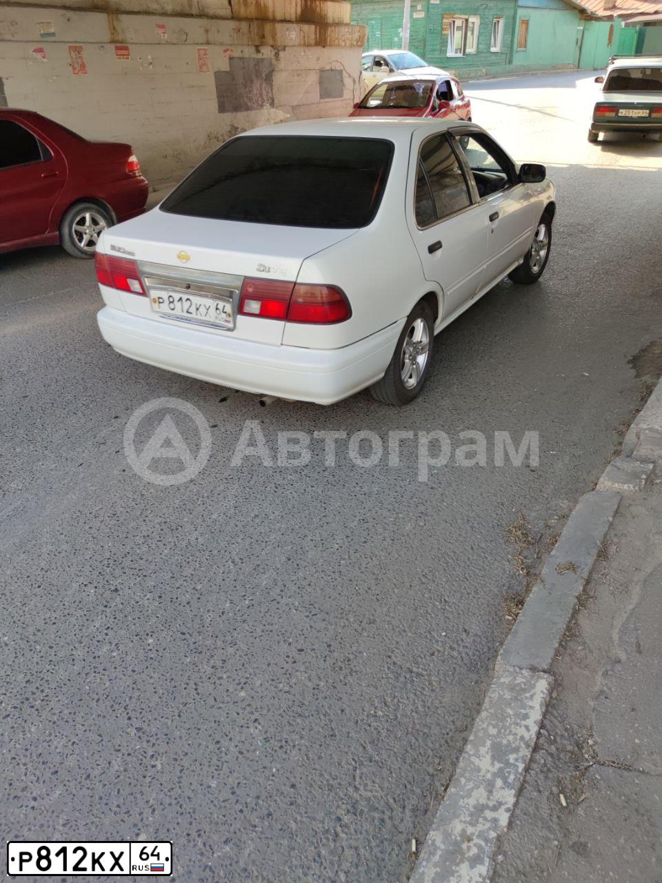 Фото автомобиля LADA 2106, 1991 — госномер Р663ВХ64. Цвет: БЕЛЫЙ