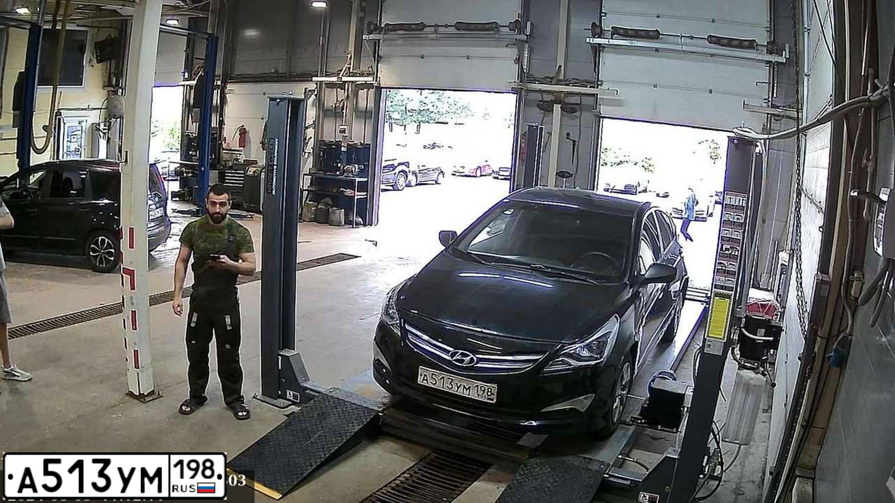 Фото автомобиля HYUNDAI SOLARIS, 2016 — госномер К573СТ147. Цвет: ЧЕРНЫЙ