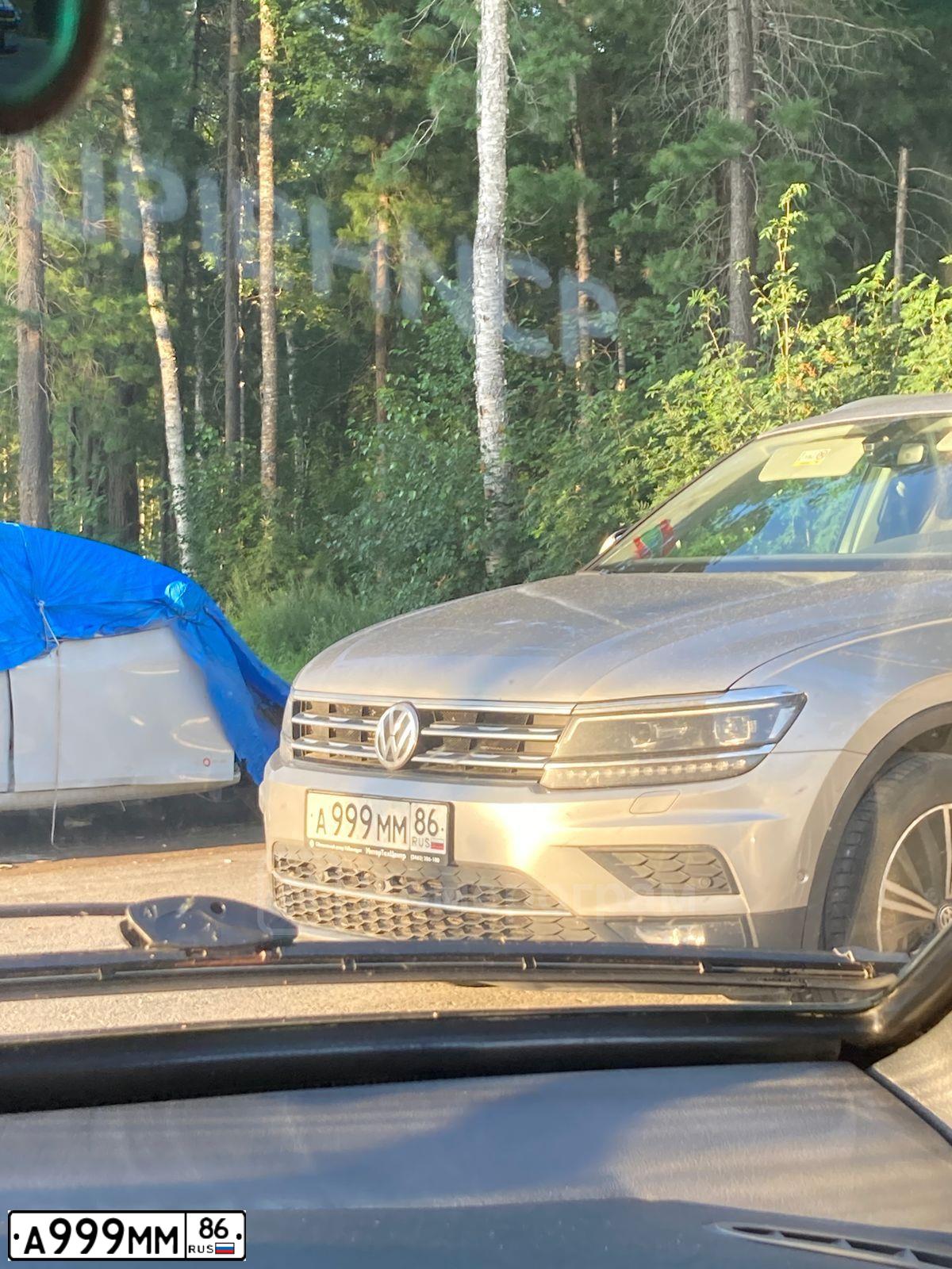 Фото автомобиля VOLKSWAGEN TIGUAN, 2018 — госномер А999ММ86. Цвет: СЕРЕБРИСТЫЙ