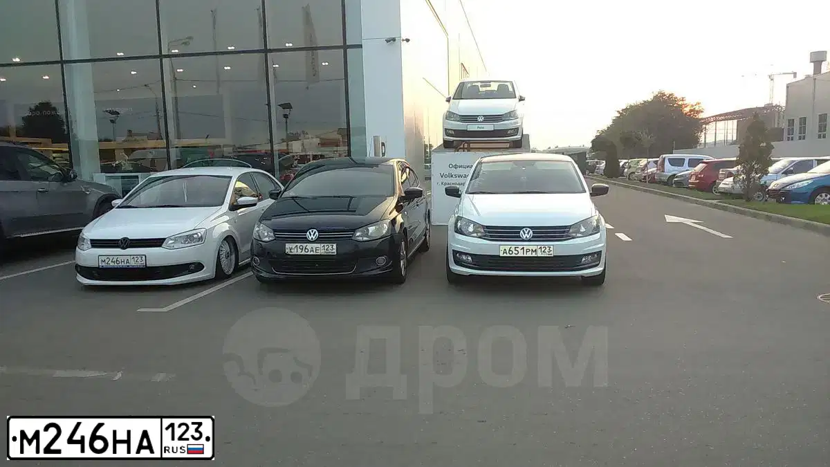 Фото автомобиля VOLKSWAGEN POLO, 2014 — госномер М246НА123. Цвет: БЕЛЫЙ