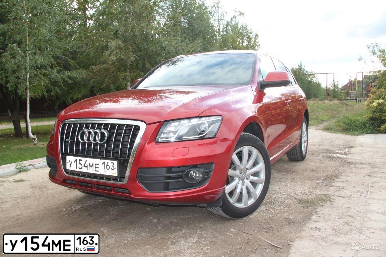 Фото автомобиля AUDI Q5, 2012 — госномер Е136МХ186. Цвет: ВИШНЕВЫЙ