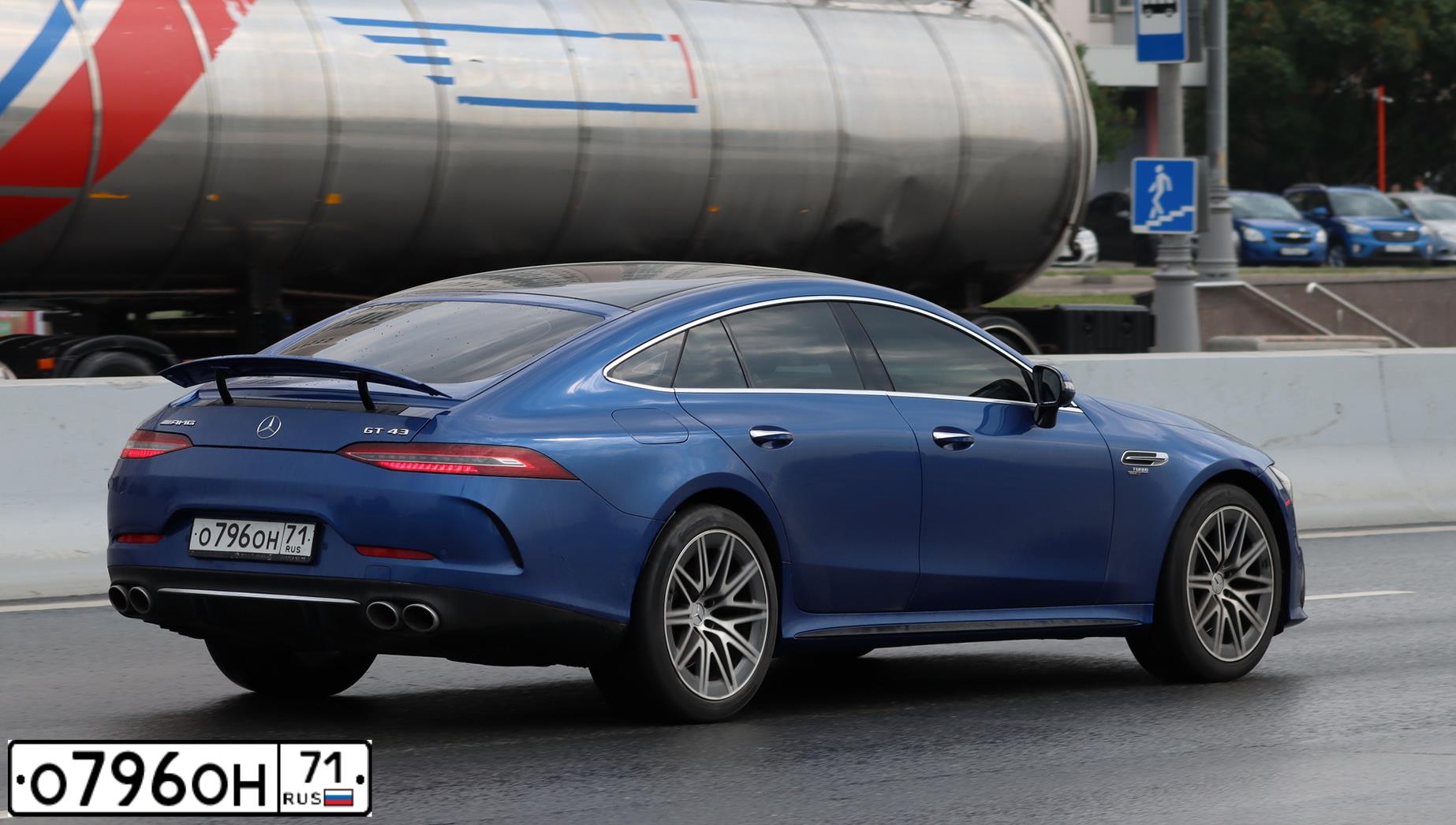 Фото автомобиля MERCEDES-BENZ AMG GT 43 4 MATIC, 2022 — госномер О796ОН71. Цвет: синий