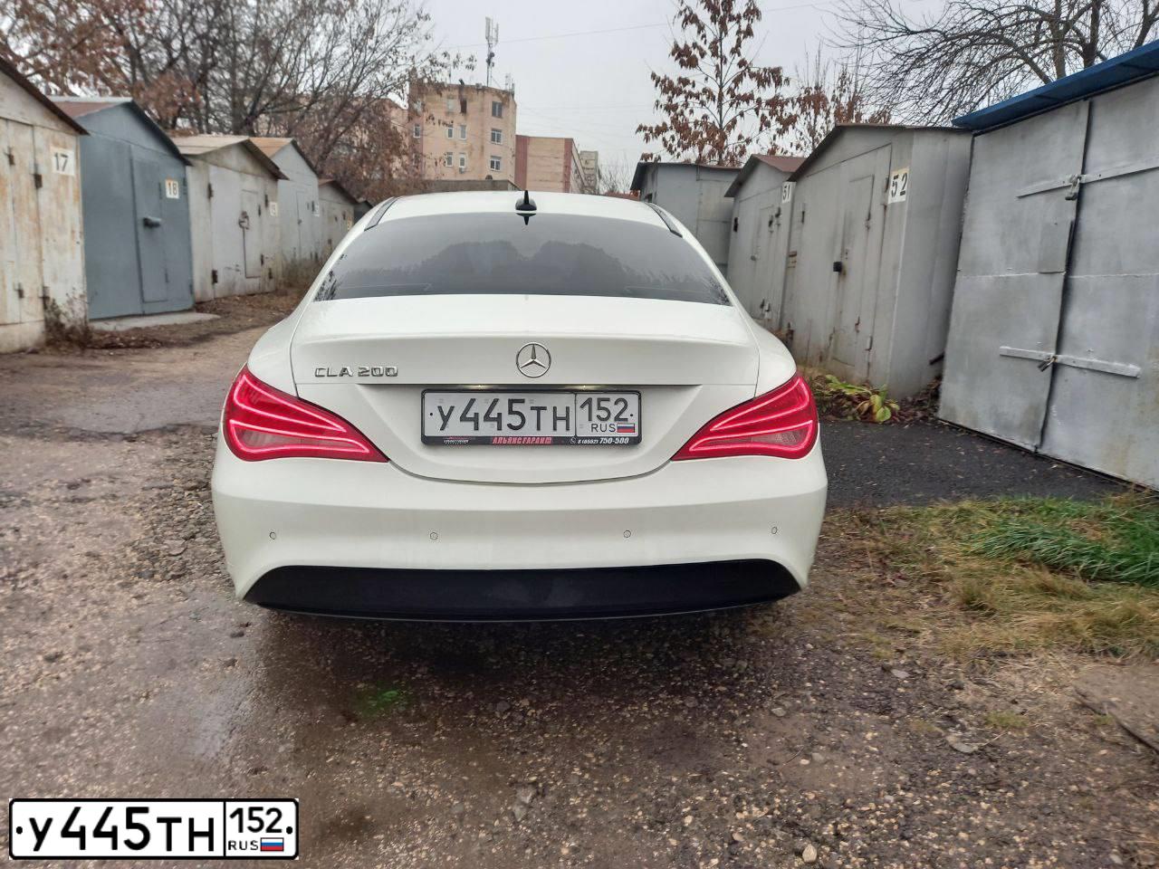 Фото автомобиля MERCEDES CLA-KLASSE, 2013 — госномер У445ТН152. Цвет: Белый