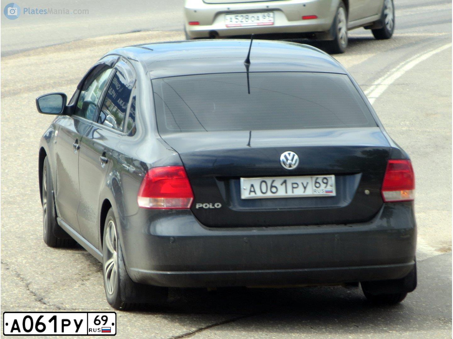 Фото автомобиля VOLKSWAGEN POLO, 2013 — госномер А061РУ69. Цвет: ЧЕРНЫЙ