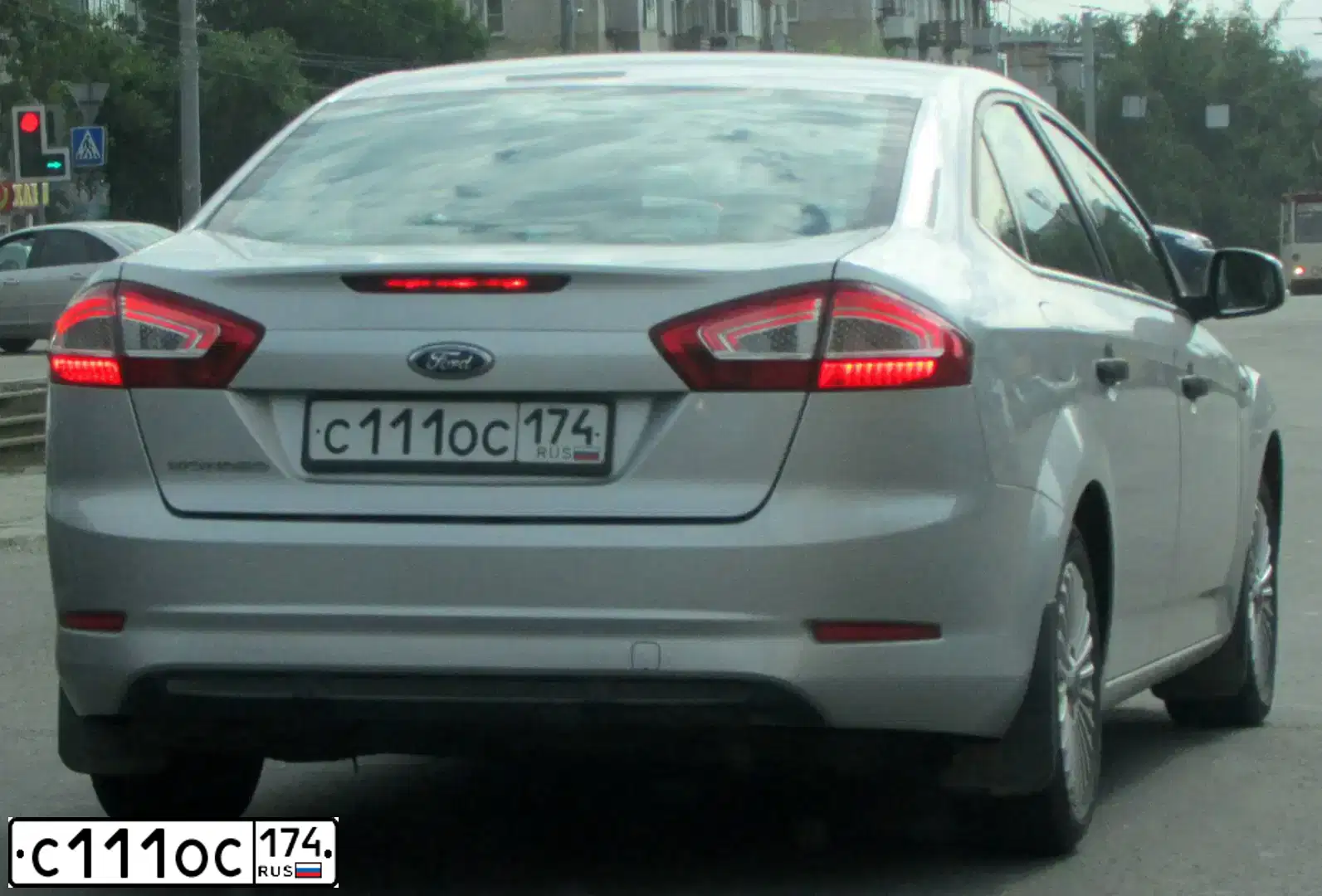 Фото автомобиля FORD MONDEO, 2011 — госномер С111ОС174. Цвет: СЕРЕБРИСТЫЙ