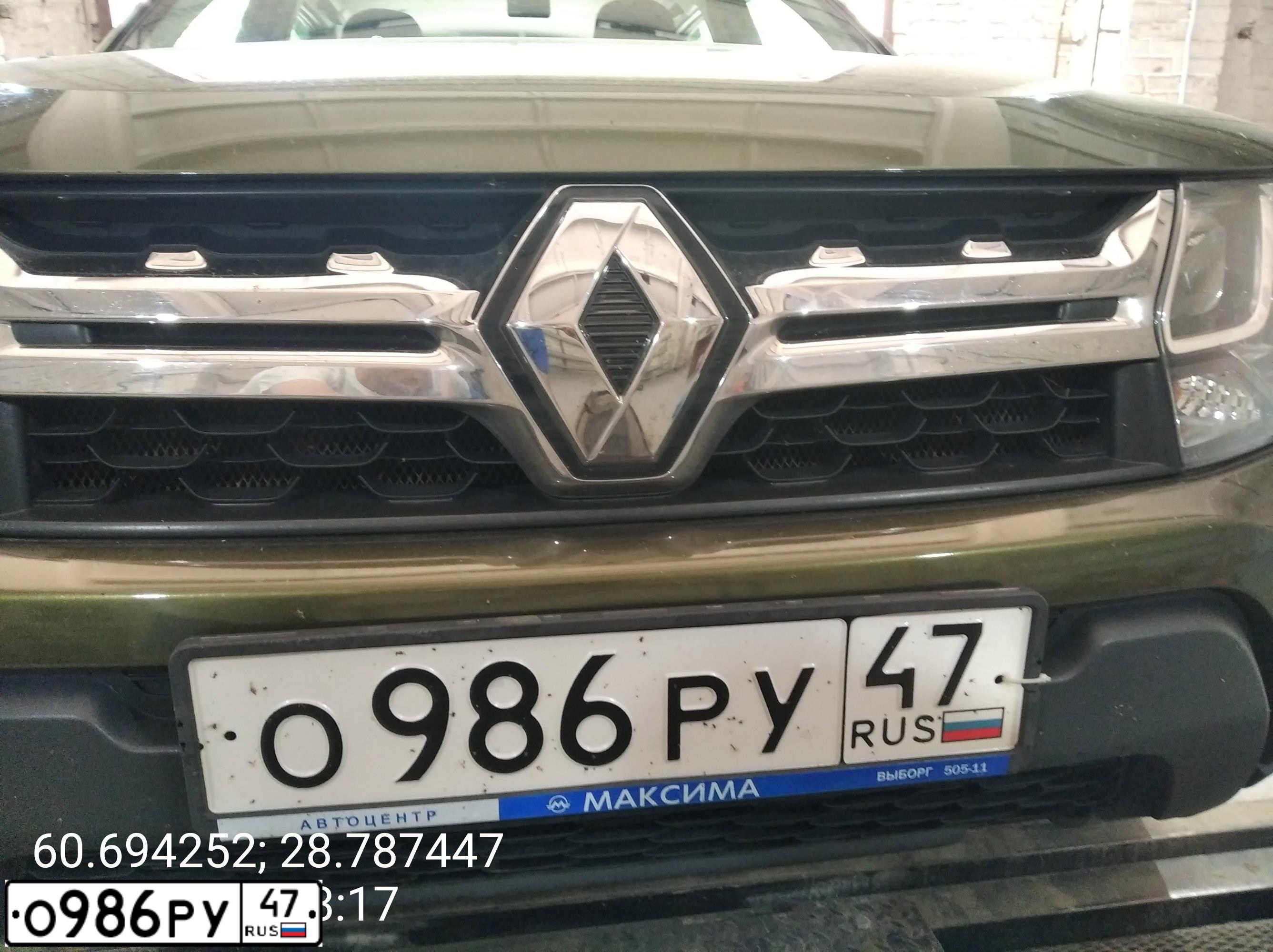 Фото автомобиля RENAULT DUSTER, 2017 — госномер О986РУ47. Цвет: ЗЕЛЕНЫЙ