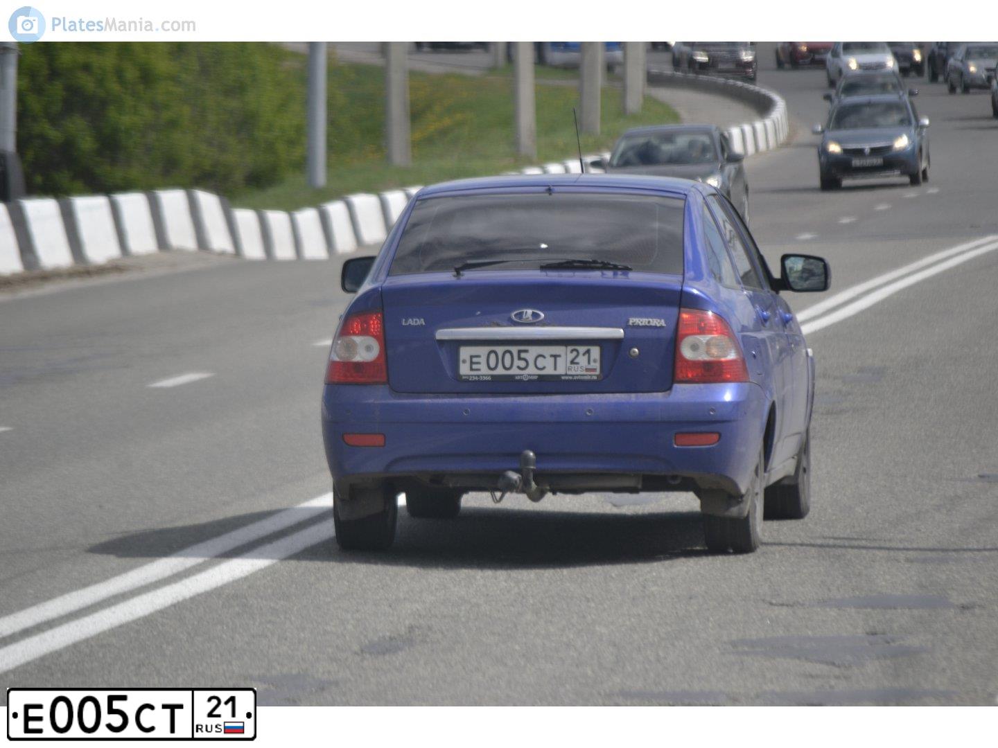 Фото автомобиля LADA 2172 PRIORA, 2012 — госномер К235СК21. Цвет: синий