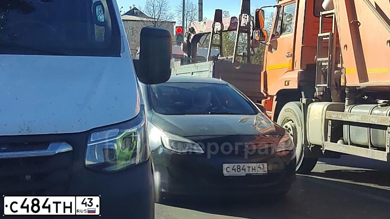 Фото автомобиля OPEL ASTRA, 2010 — госномер С484ТН43. Цвет: ЧЕРНЫЙ