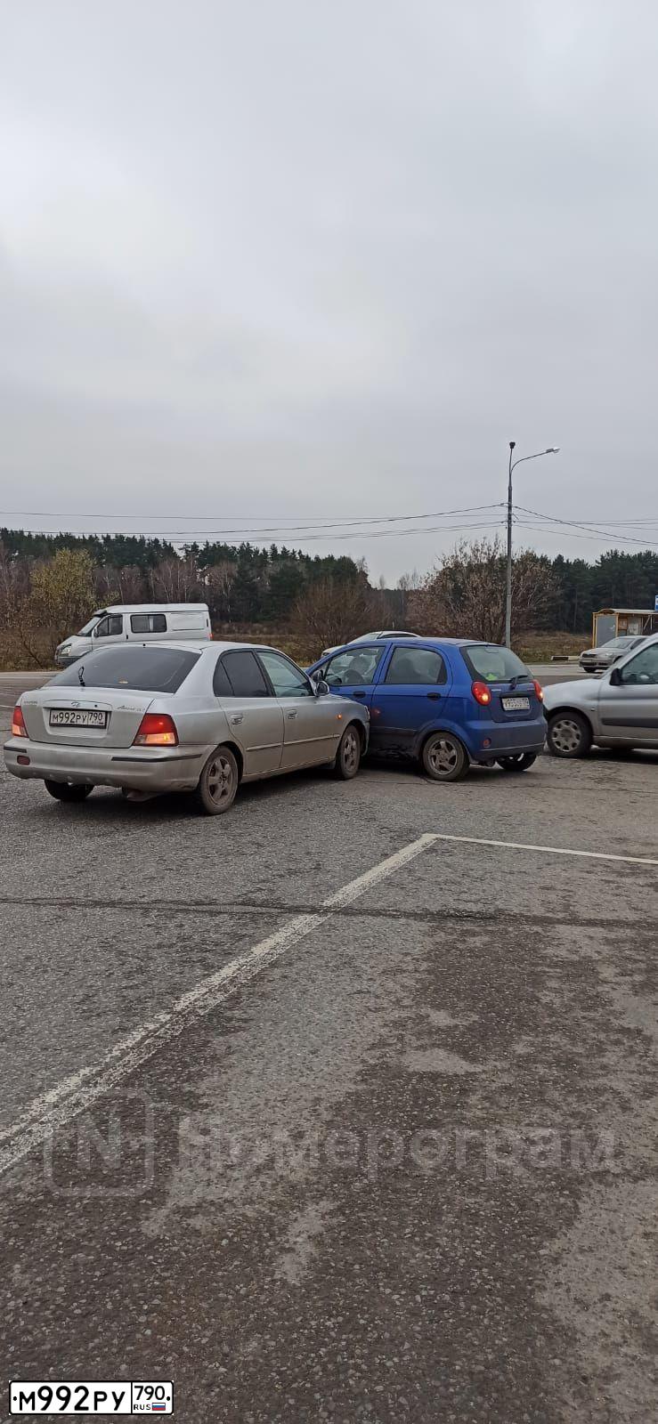 Фото автомобиля HYUNDAI ACCENT, 2002 — госномер К600ЕВ750. Цвет: БЕЛЫЙ (СЕРЕБРИСТЫЙ)