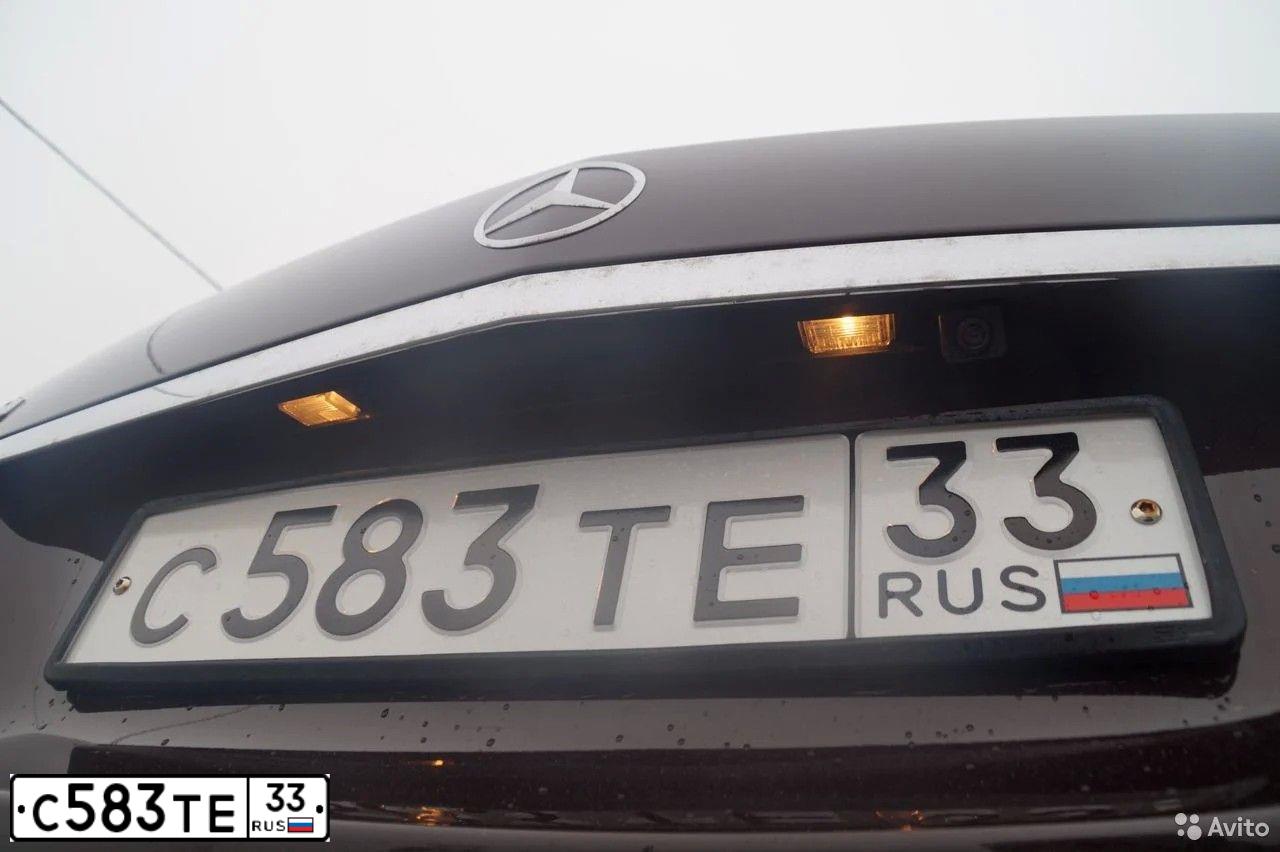 Фото автомобиля MERCEDES-BENZ E 200 CGI, 2010 — госномер Е046ТР797. Цвет: Коричневый