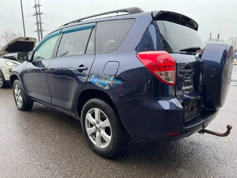 Фото автомобиля TOYOTA RAV4, 2006 — госномер Т823УВ33. Цвет: СЕРО-ГОЛУБОЙ