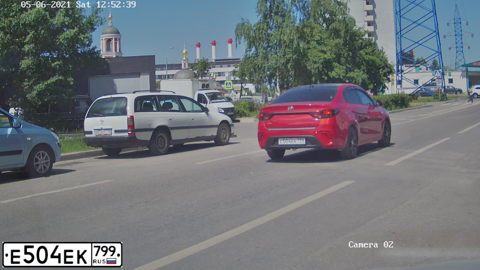 Фото автомобиля KIA RIO, 2017 — госномер Е504ЕК799. Цвет: КРАСНЫЙ