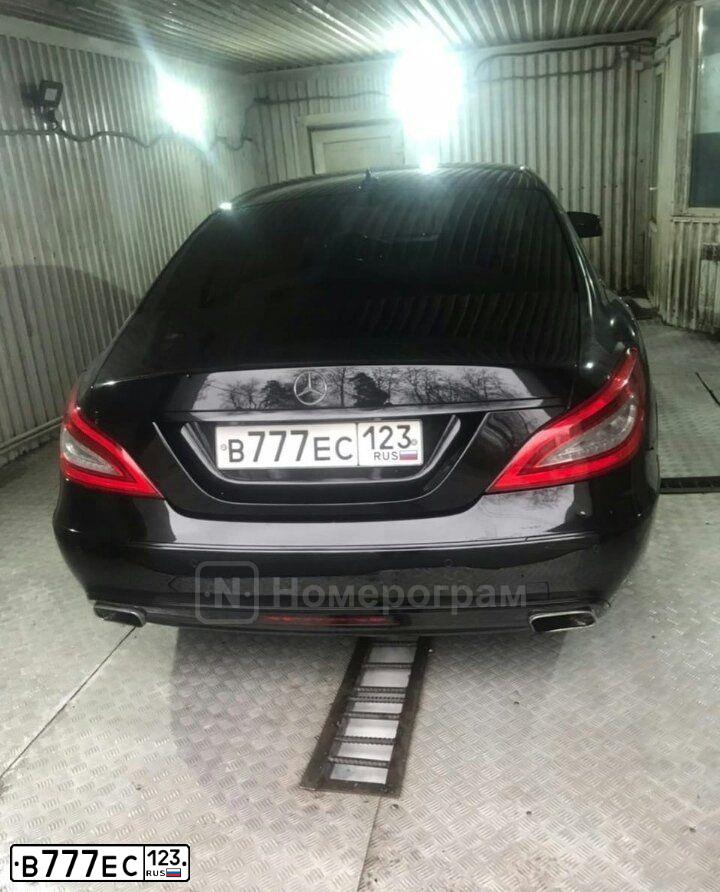 Фото автомобиля MERCEDES CLS-KLASSE, 2011 — госномер В777ЕС123. Цвет: ЧЕРНЫЙ