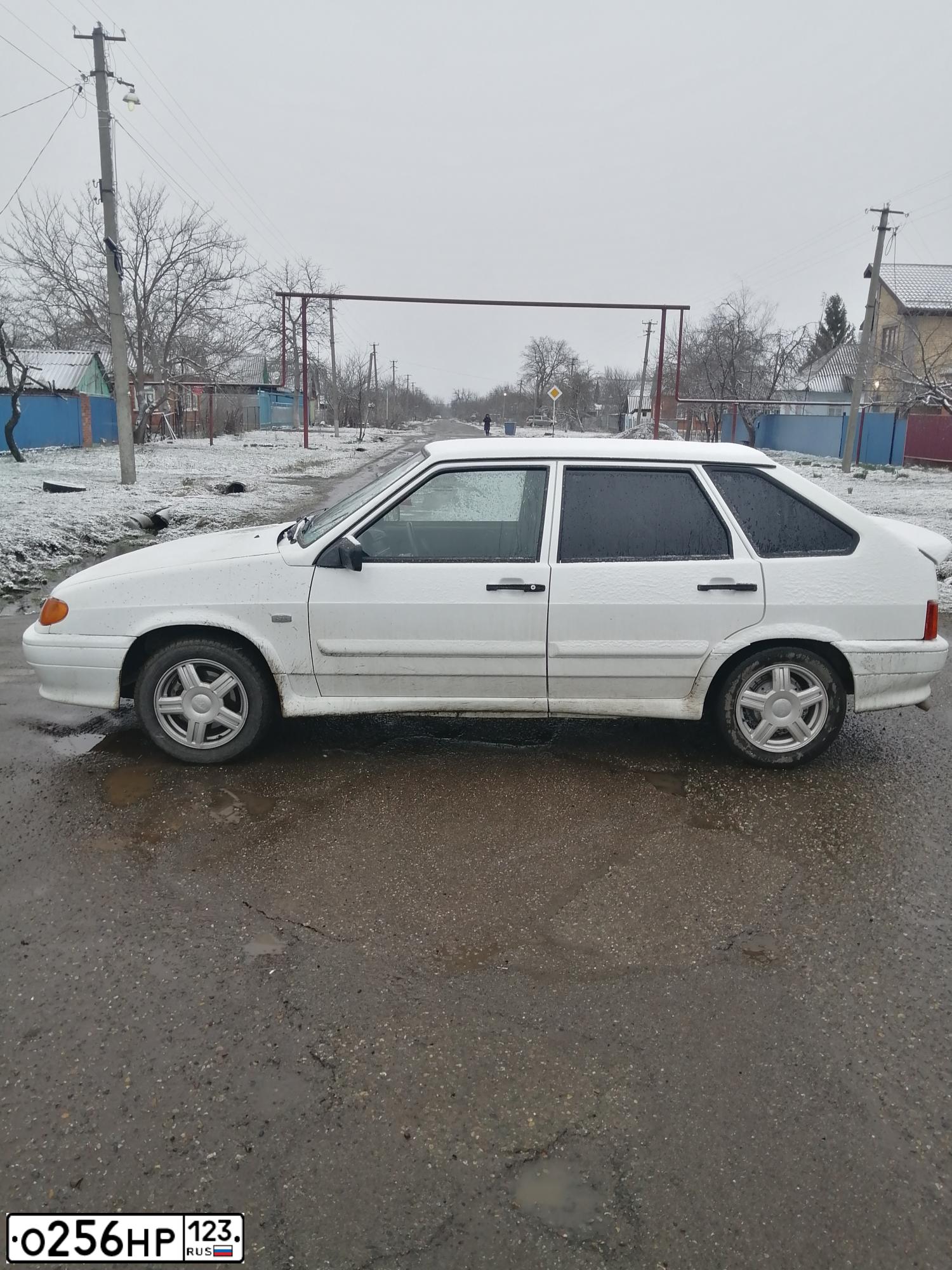 Фото автомобиля LADA 2114, 2013 — госномер Т002УР193