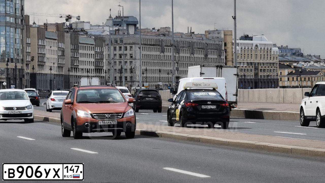 Фото автомобиля NISSAN ALMERA, 2012 — госномер В906УХ147. Цвет: ЧЕРНЫЙ