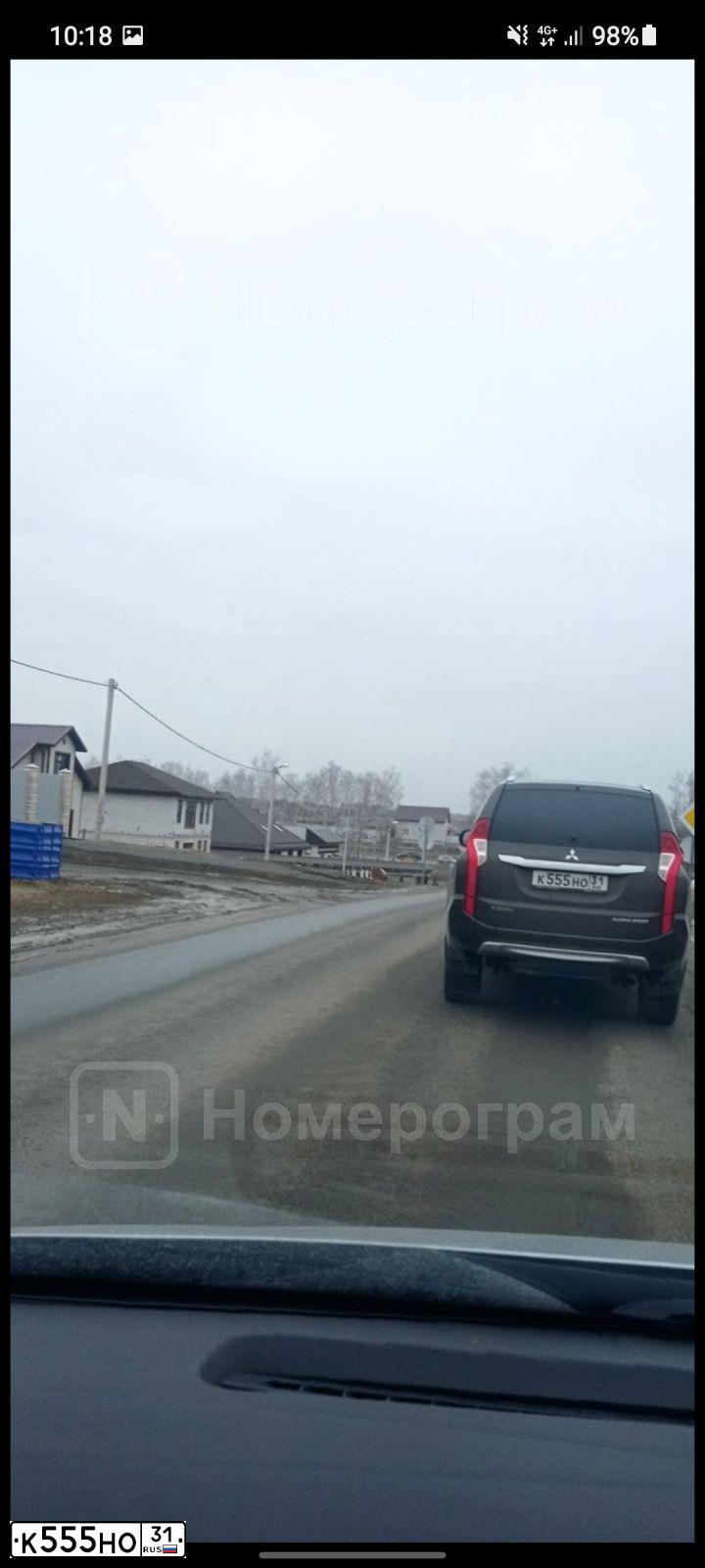 Фото автомобиля TOYOTA AVENSIS, 2007 — госномер К555НО31. Цвет: СВЕТЛО-ОЛИВКОВЫЙ