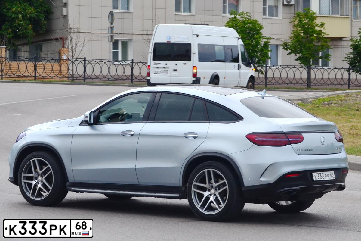 Фото автомобиля MERCEDES GLE-KLASSE, 2015 — госномер А565АА136. Цвет: Серебристый