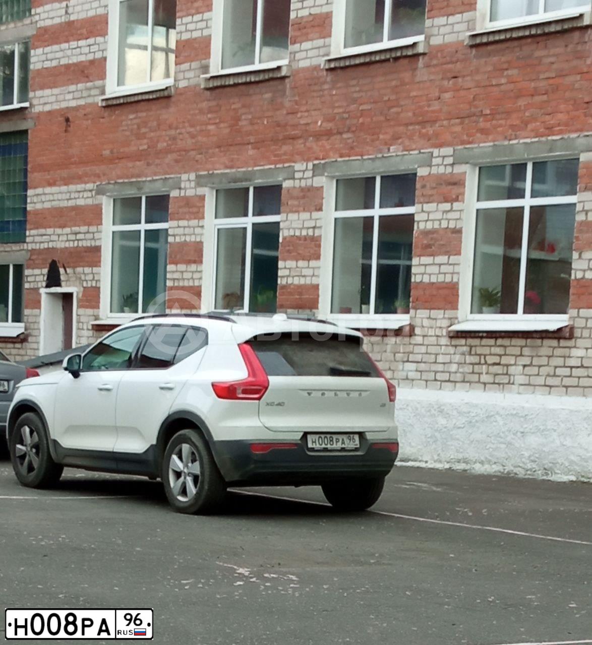 Фото автомобиля SKODA OCTAVIA, 2009 — госномер Р417АО96. Цвет: ЧЕРНЫЙ