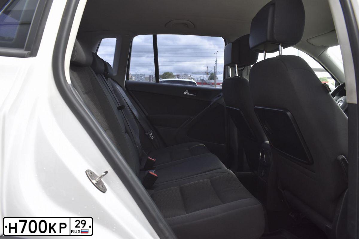 Фото автомобиля VOLKSWAGEN TIGUAN, 2010 — госномер К555ХА43. Цвет: ЧЕРНЫЙ