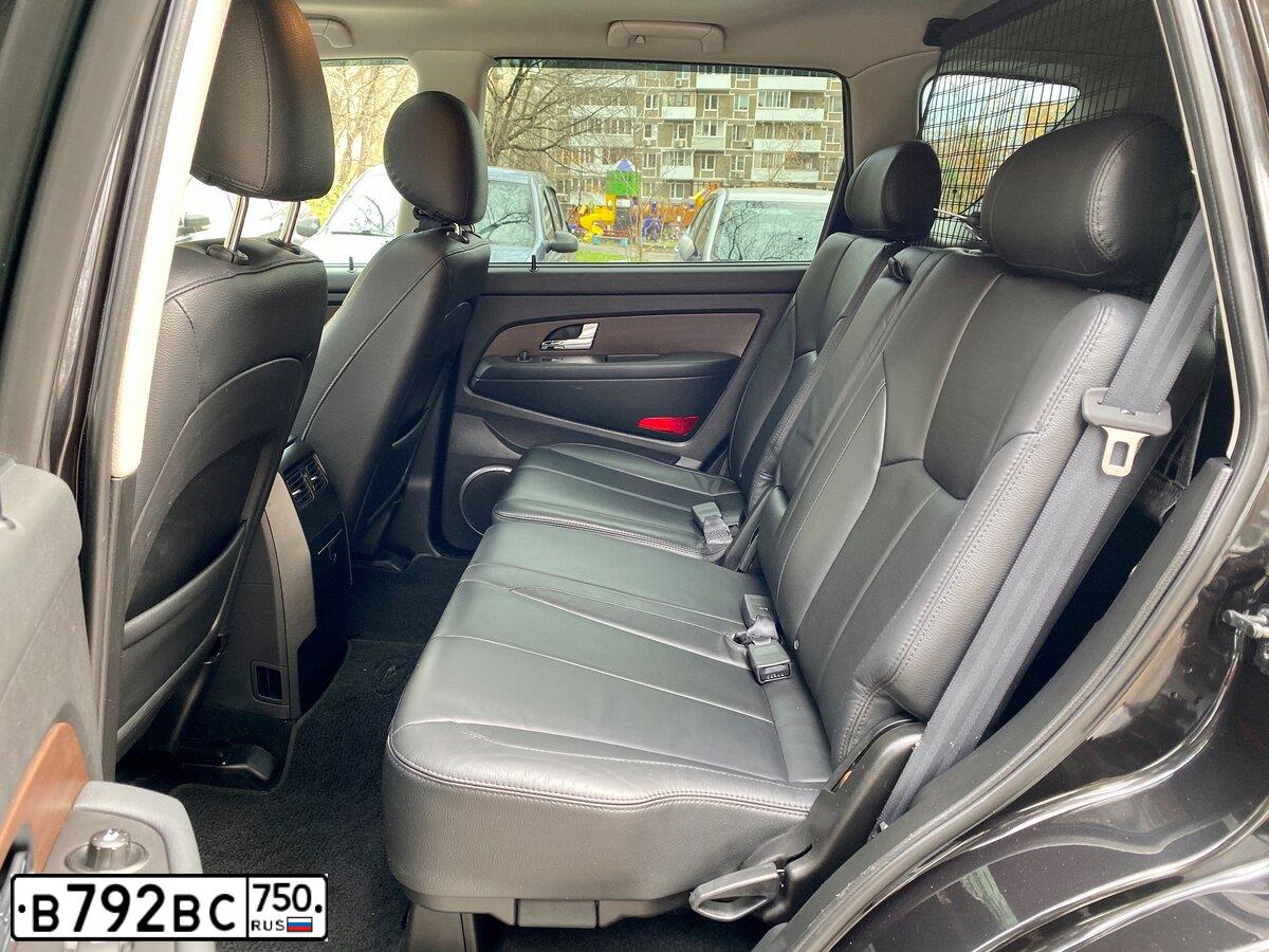 Фото автомобиля SSANGYONG REXTON, 2013 — госномер А575СВ799. Цвет: ЧЕРНЫЙ