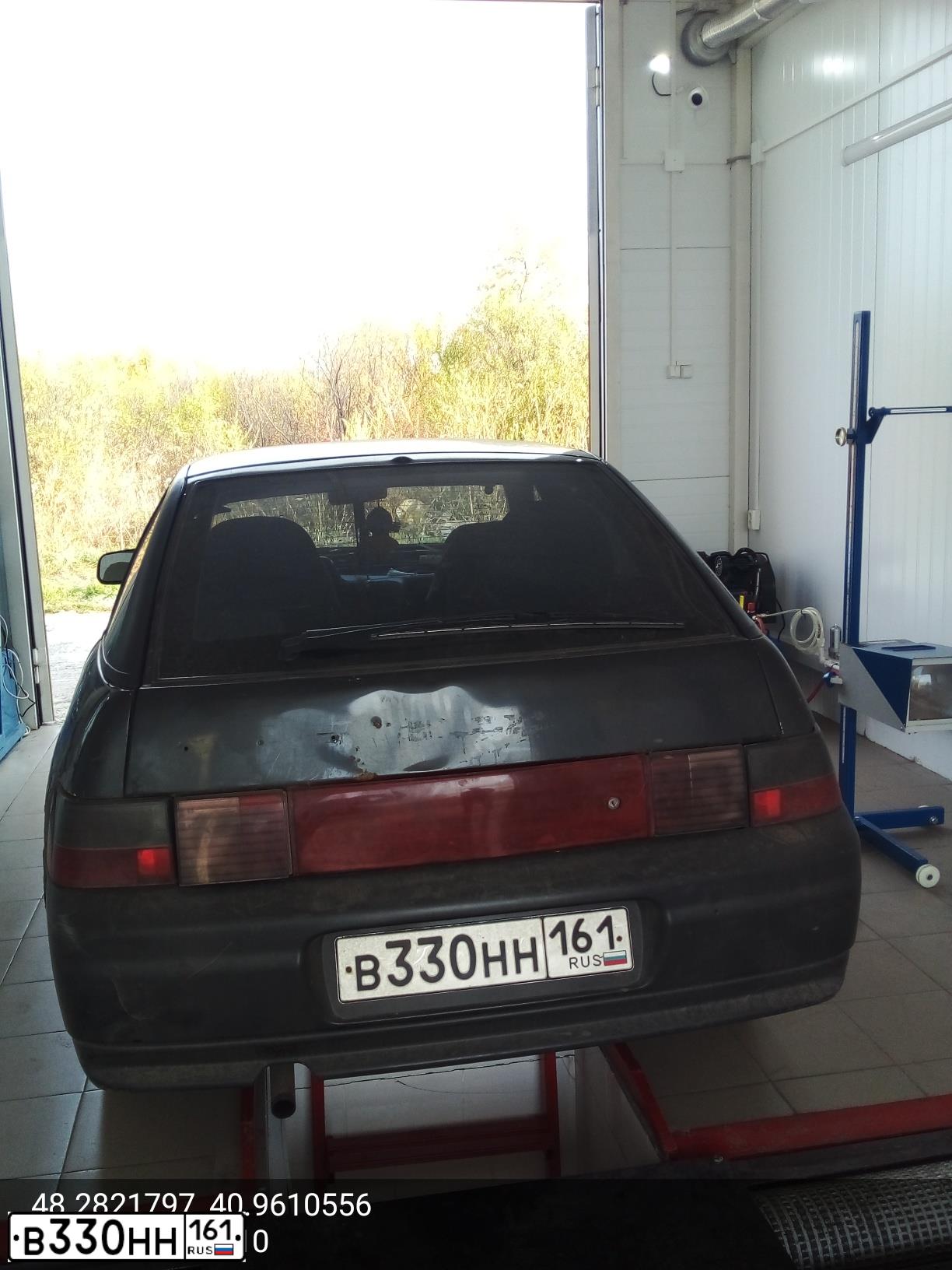 Фото автомобиля LADA 2112, 2003 — госномер В330НН161. Цвет: ЧЕРНЫЙ