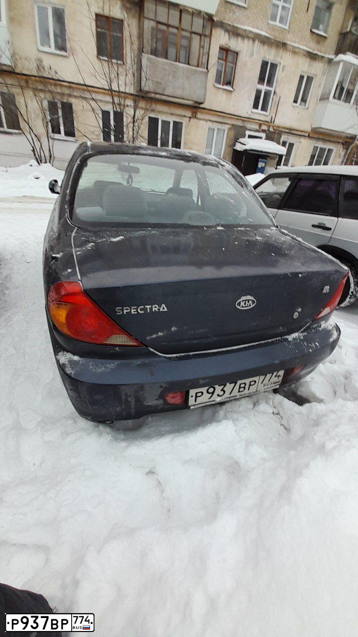 Фото автомобиля KIA SPECTRA, 2006 — госномер Х318ОС196. Цвет: СИНИЙ