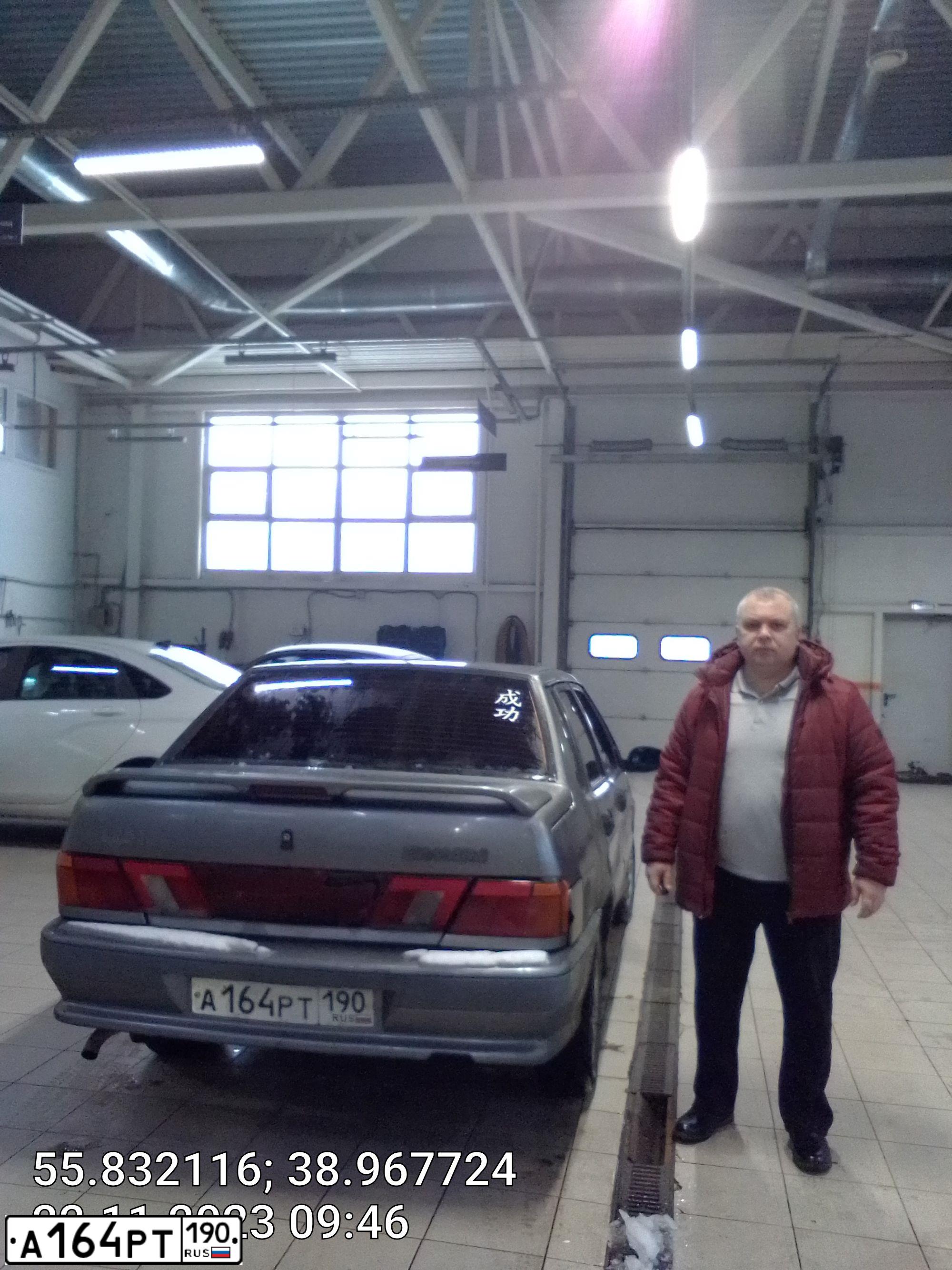 Фото автомобиля LADA 2190 GRANTA, 2019 — госномер В095АМ790. Цвет: Белый