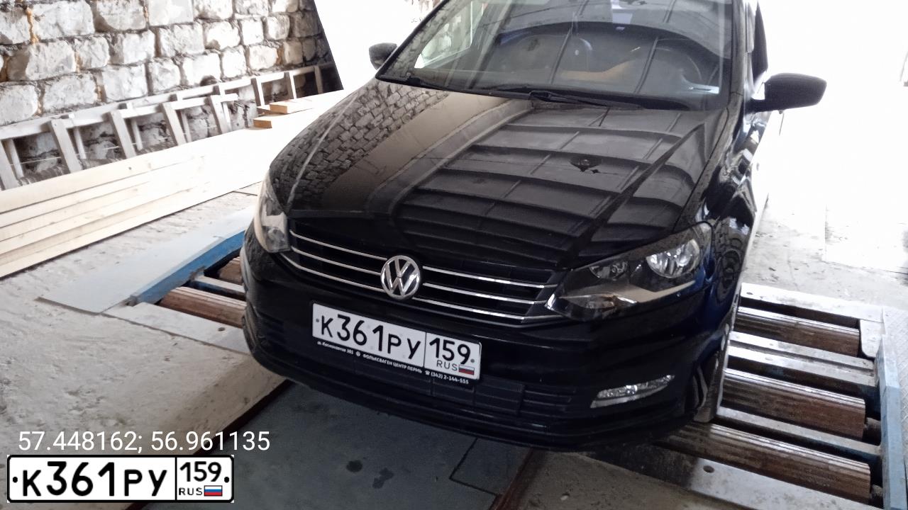 Фото автомобиля VOLKSWAGEN POLO, 2017 — госномер О649ТУ159. Цвет: ЧЕРНЫЙ