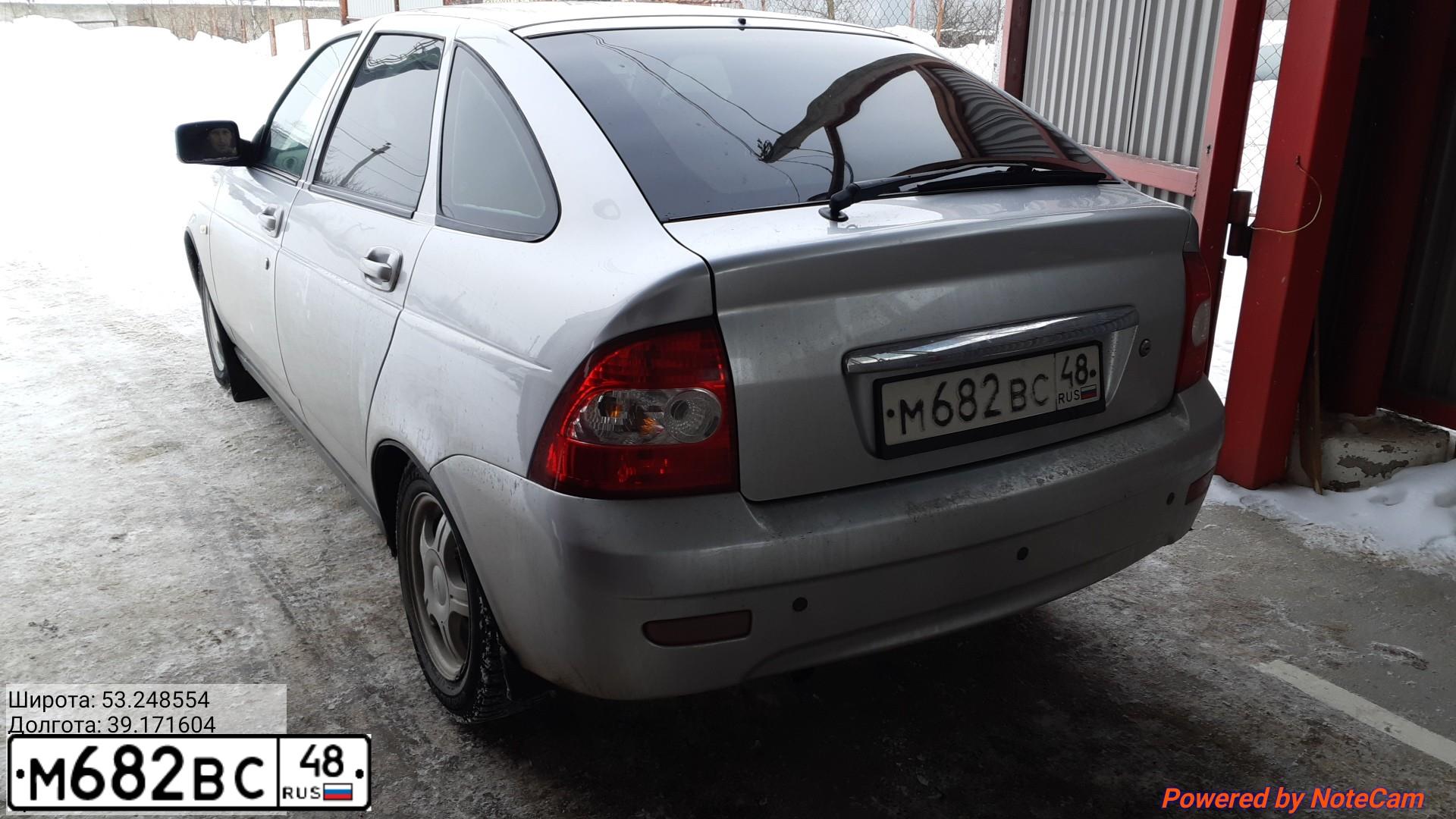 Фото автомобиля LADA 2172 PRIORA, 2009 — госномер У989ЕХ48. Цвет: СВЕТЛО СЕРЕБРИСТЫЙ МЕТАЛЛ