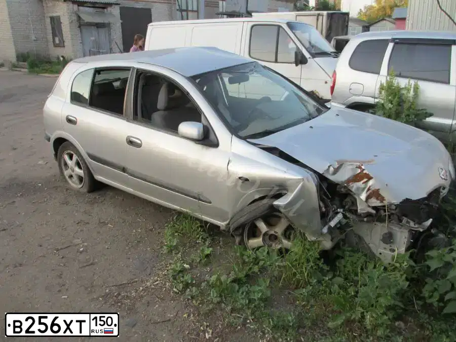 Фото автомобиля NISSAN ALMERA, 2001 — госномер К192ВН53. Цвет: СЕРЕБРИСТЫЙ