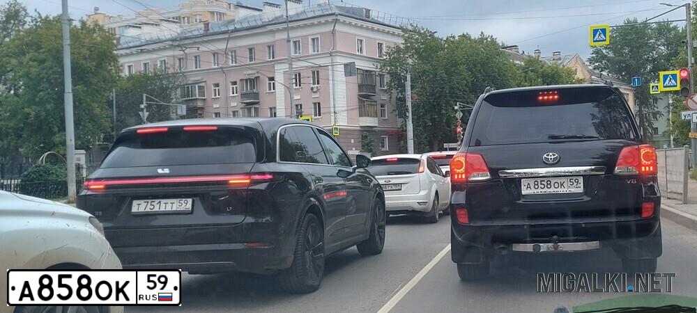Фото автомобиля VOLVO XC90, 2007 — госномер А858ОК59