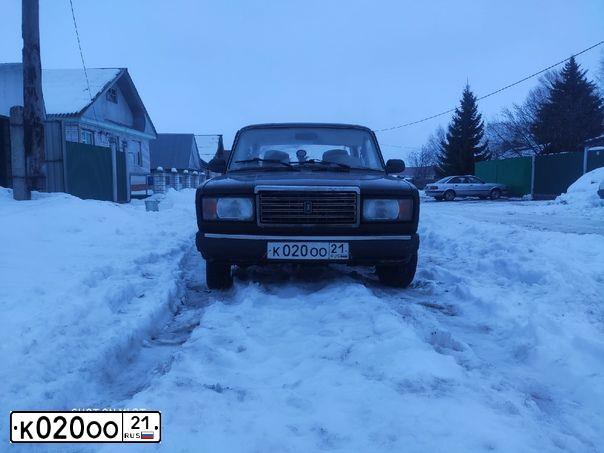 Фото автомобиля LADA 2107 LADA, 2009 — госномер А035ОР21. Цвет: ТЕМНО-КОРИЧНЕВЫЙ