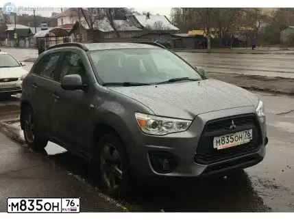 Фото автомобиля MITSUBISHI ASX, 2012 — госномер М835ОН76. Цвет: СЕРЫЙ