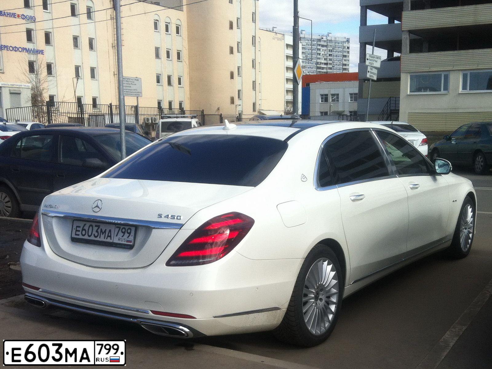 Фото автомобиля MERCEDES S-KLASSE, 2018 — госномер Е603МА799. Цвет: Белый
