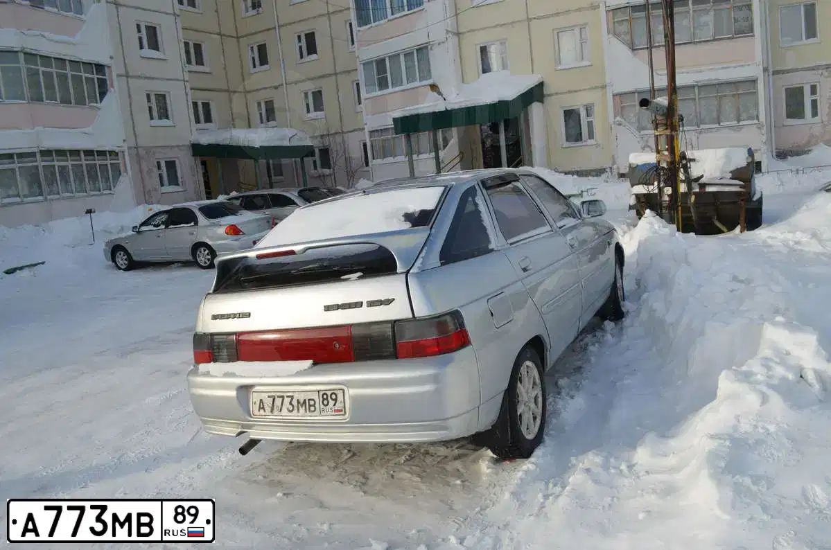Фото автомобиля LADA 2112, 2003 — госномер В297НО122. Цвет: СВЕТЛО-СЕРЕБРИСТЫЙ МЕТАЛЛ