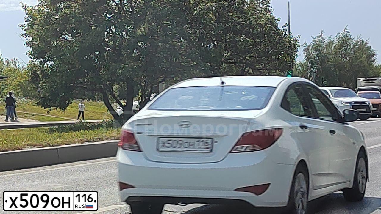 Фото автомобиля HYUNDAI SOLARIS, 2015 — госномер С893ТВ716. Цвет: Белый