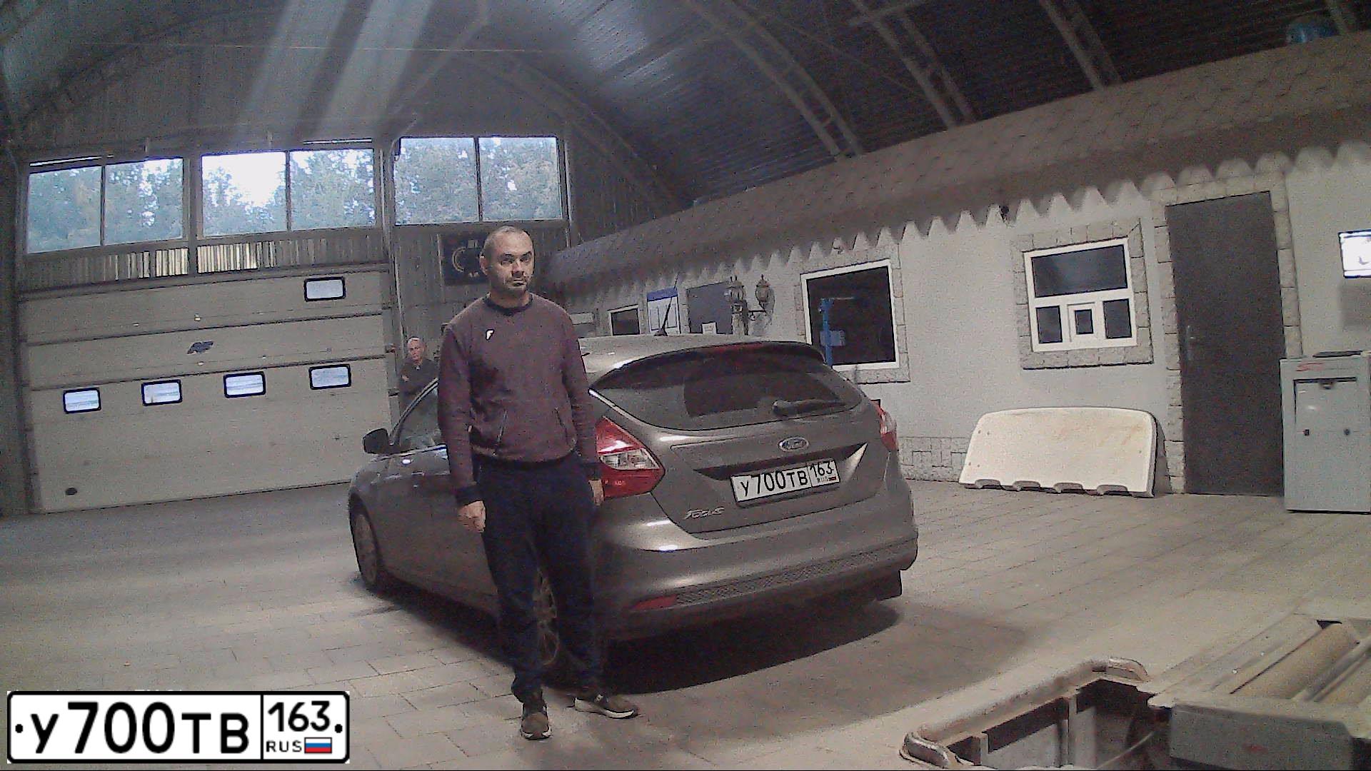 Фото автомобиля MAZDA 3, 2010 — госномер В211АН156. Цвет: Белый