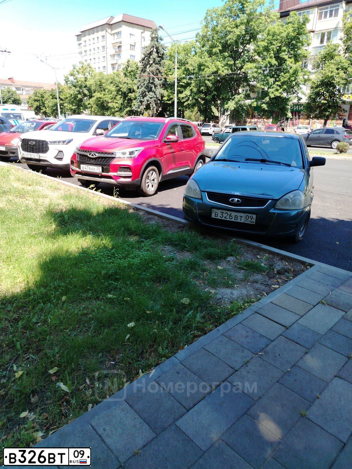 Фото автомобиля LADA 2170 PRIORA, 2011 — госномер В326ВТ09. Цвет: СЕРО-СИНЕ-ЗЕЛЕНЫЙ