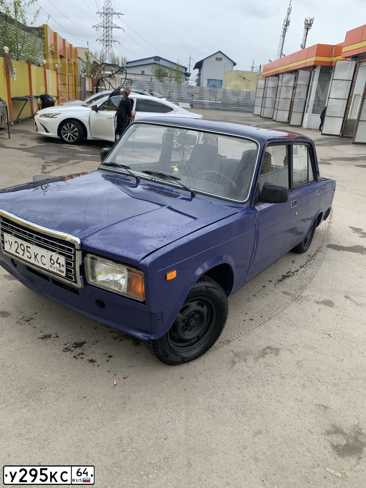 Фото автомобиля LADA 2107, 1998 — госномер У295КС64. Цвет: СИНИЙ