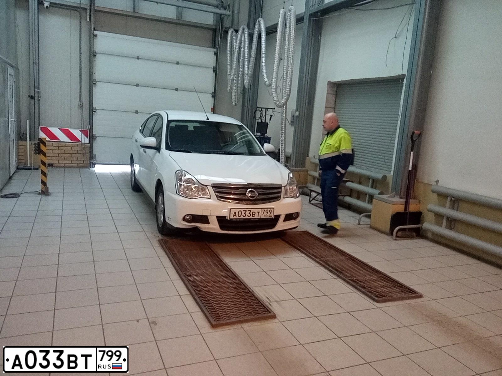 Фото автомобиля NISSAN ALMERA /AVTOVAZ/, 2017 — госномер А033ВТ799. Цвет: Белый