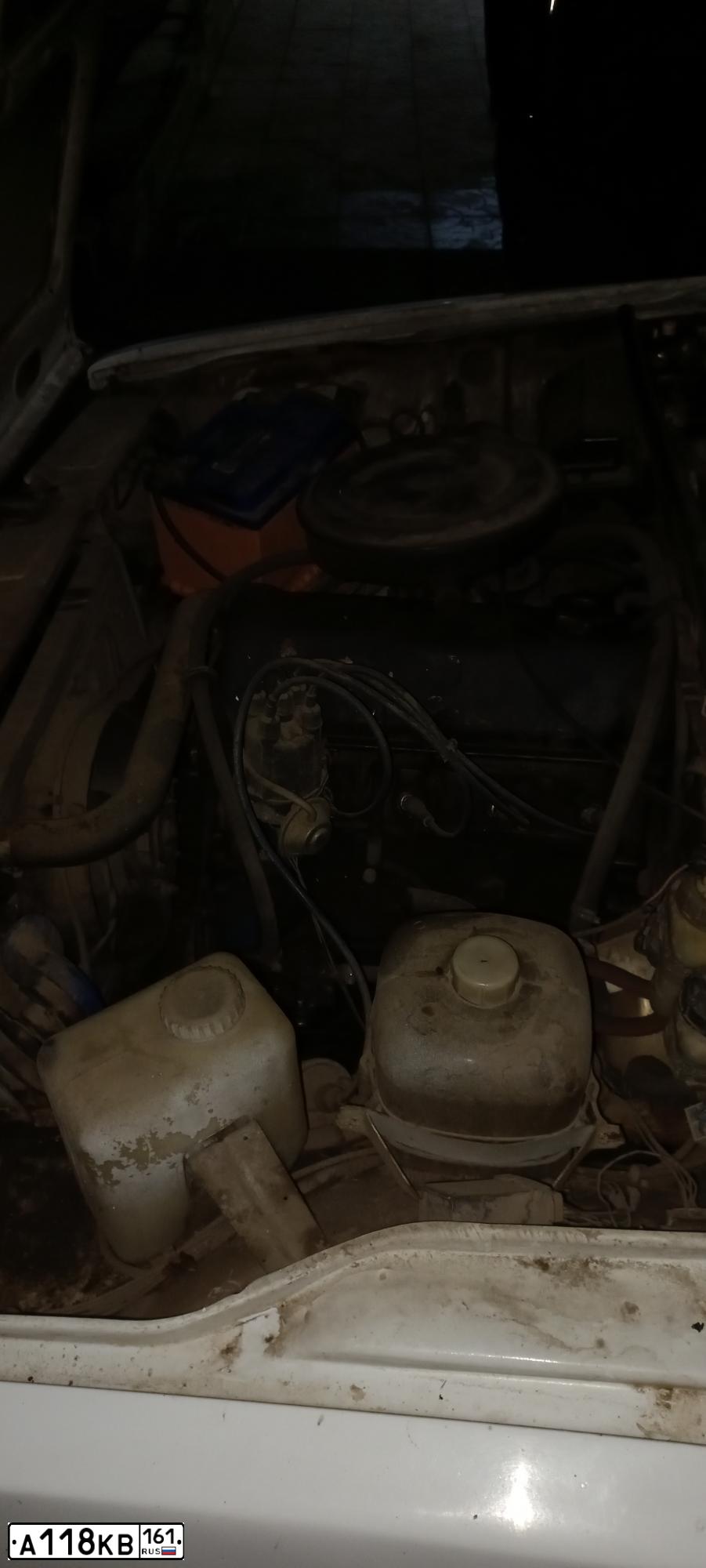 Фото автомобиля LADA 2107, 2006 — госномер А118КВ161. Цвет: ЯРКО-БЕЛЫЙ